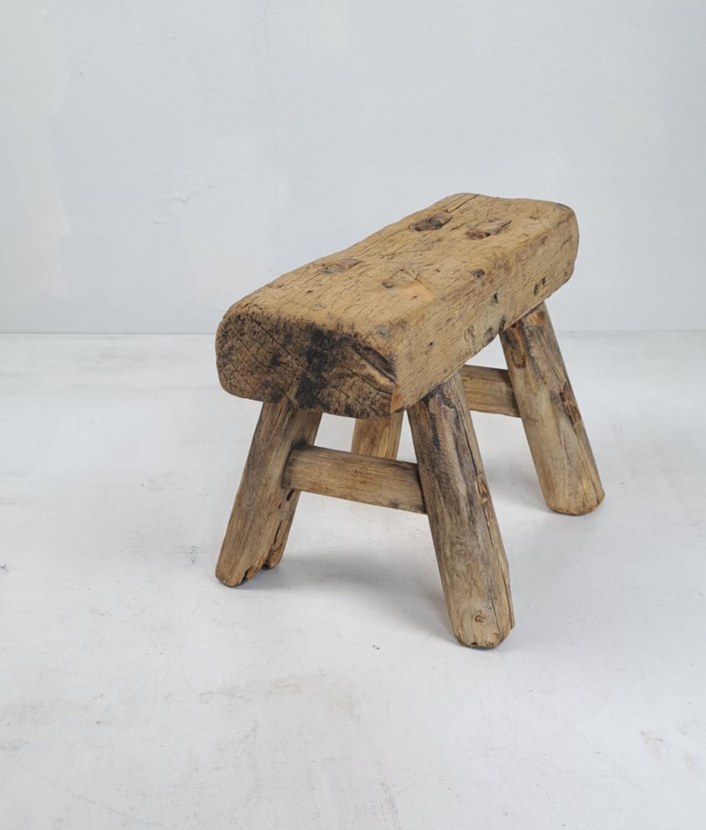 Authentic Antique Chinese Milking Stool Handmade Elmwood, 35x23x22cm Unique Historical Décor Piece Perfect for Design Projects & Collectors