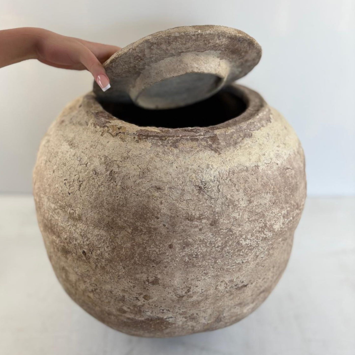Large Vintage Rustic Lidded Pot Vase - Kaschmir, India