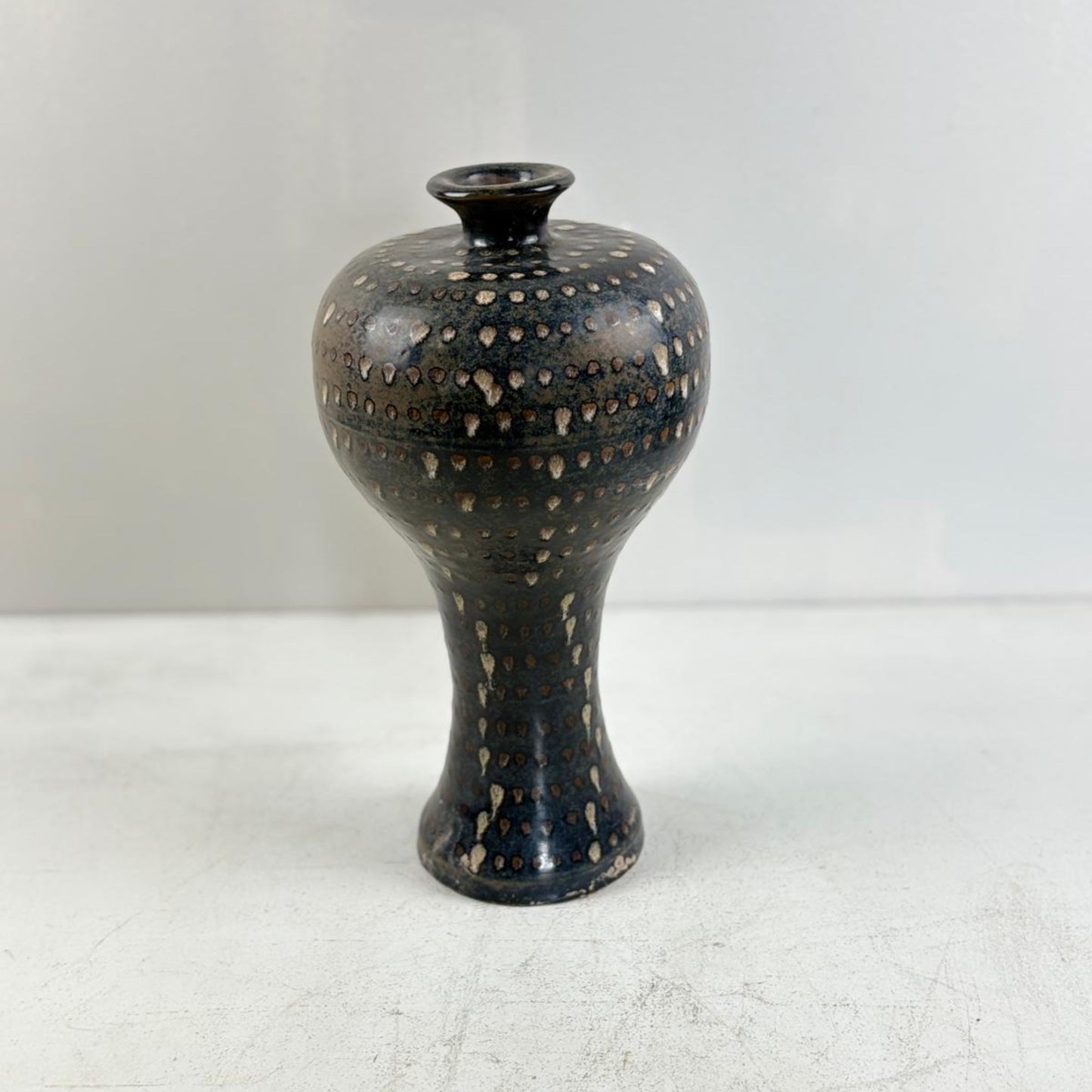 Vintage Chinese Curved Top Contemporary Ceramic Vase - 21st Century