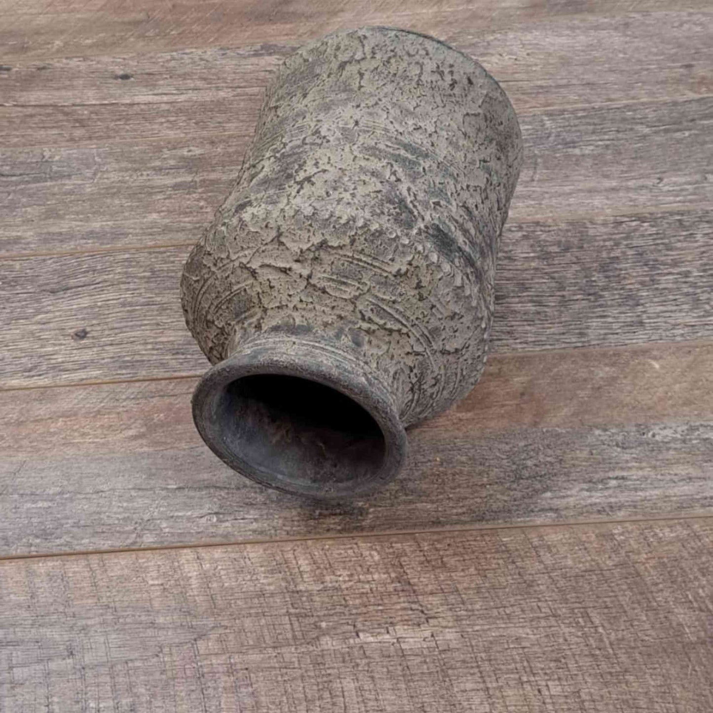 Ton Vase mit Deckel aus Nepal - Groß