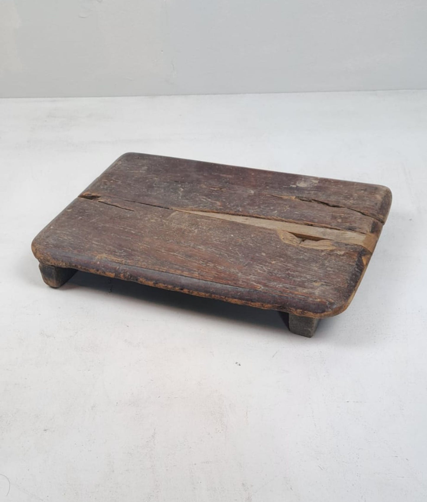 Vintage Indonesian Tea Table, Bayot, Vintage Wooden Raiser, Asian Bayot Table, Old Wood Raiser Plate, Vintage Wooden Tray with Feet 37x27cm