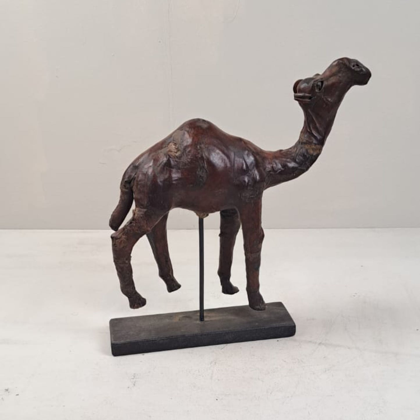 Camel Decor Figure - Leather Large