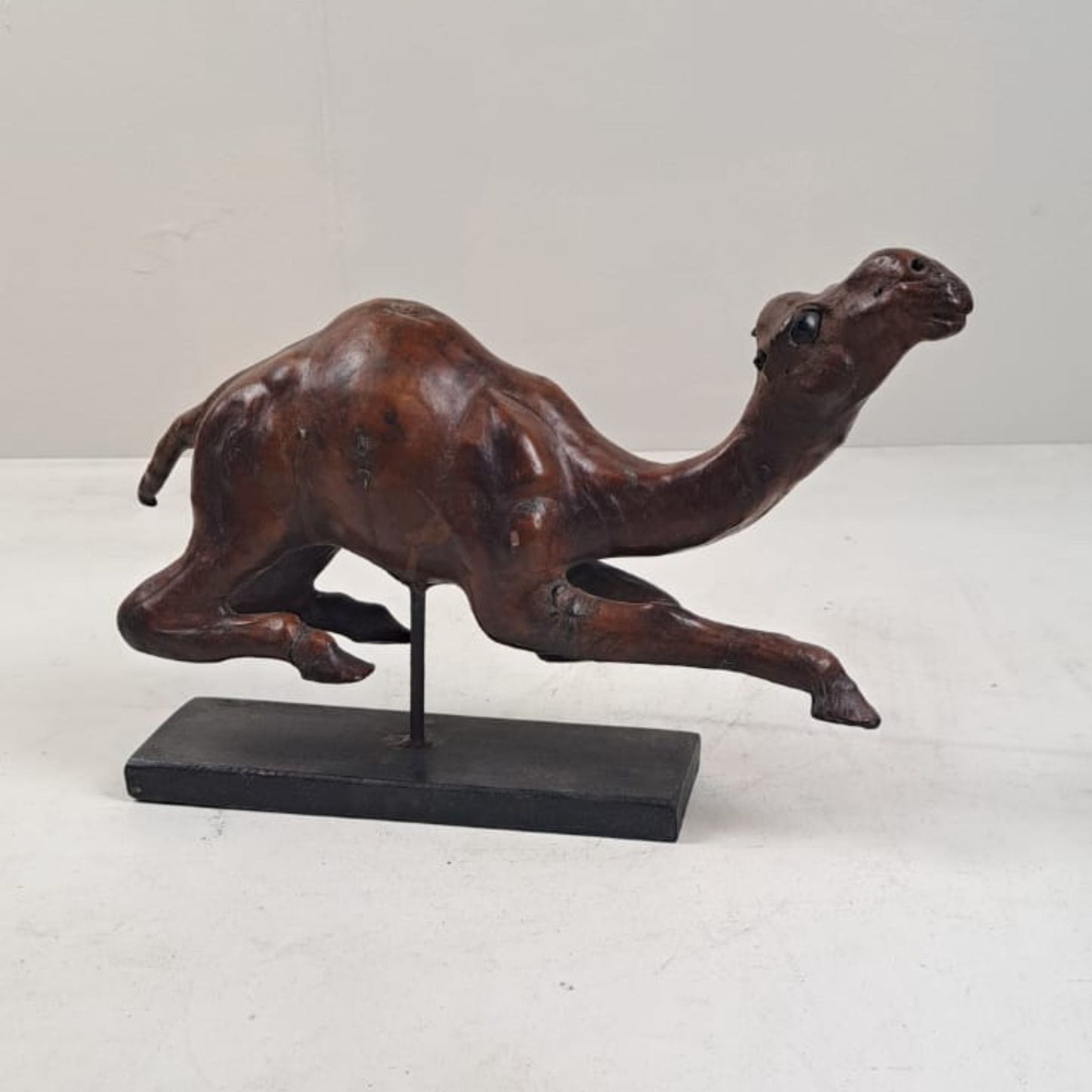 Camel Decor Figure - Leather Large