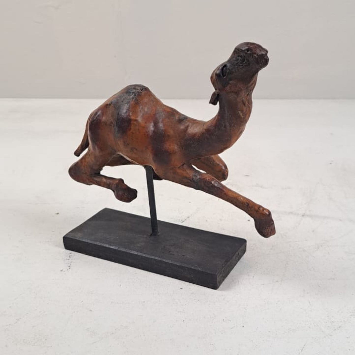 Camel Decor Figure - Leather Small