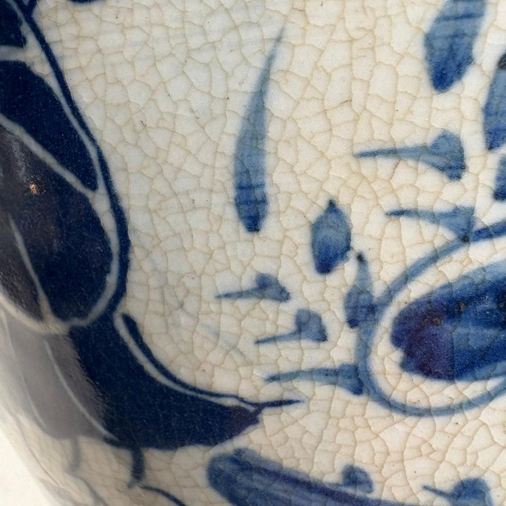 Blue & White Chinese Ginger Jar - Handcrafted Porcelain Tea Leaf Vase 
