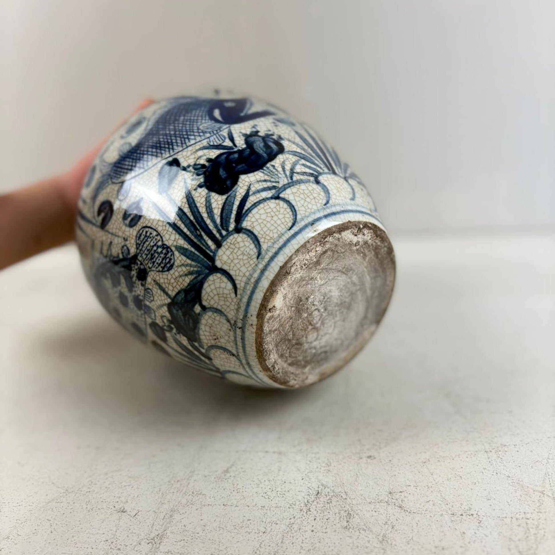 Blue & White Chinese Ginger Jar - Handcrafted Porcelain Tea Leaf Vase