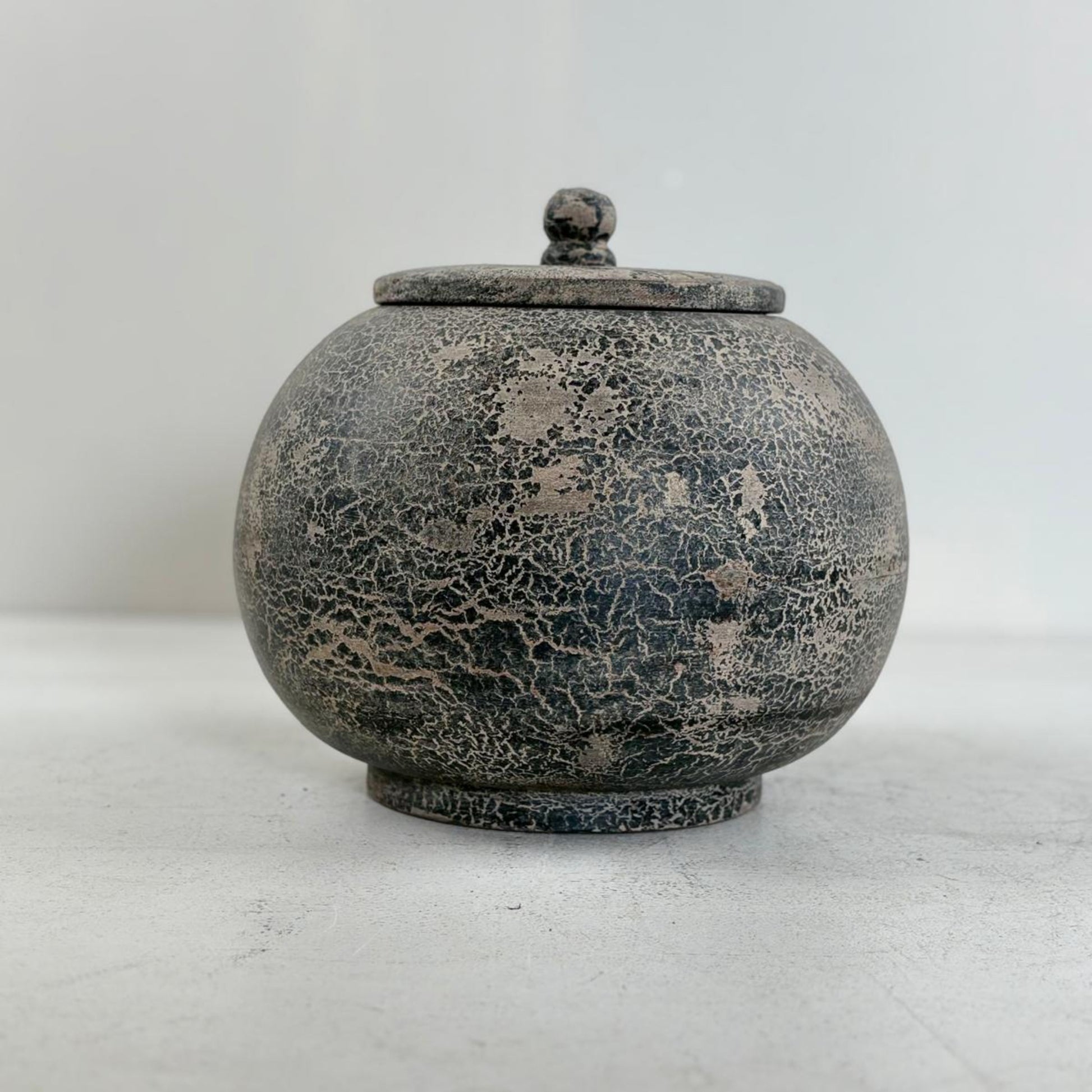 Vintage Wooden Pot with lid - Latipur, Nepal