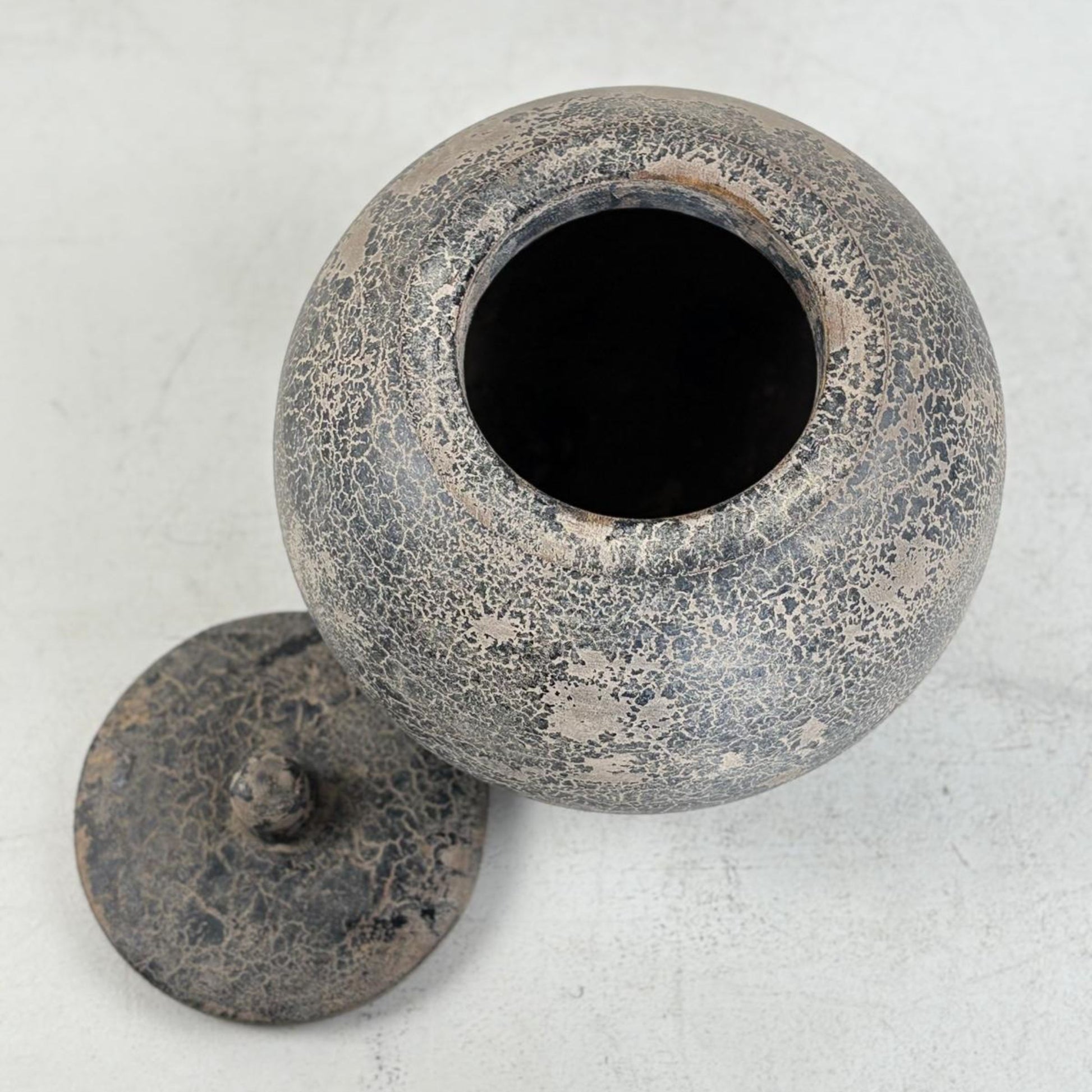 Vintage Wooden Pot with lid - Latipur, Nepal