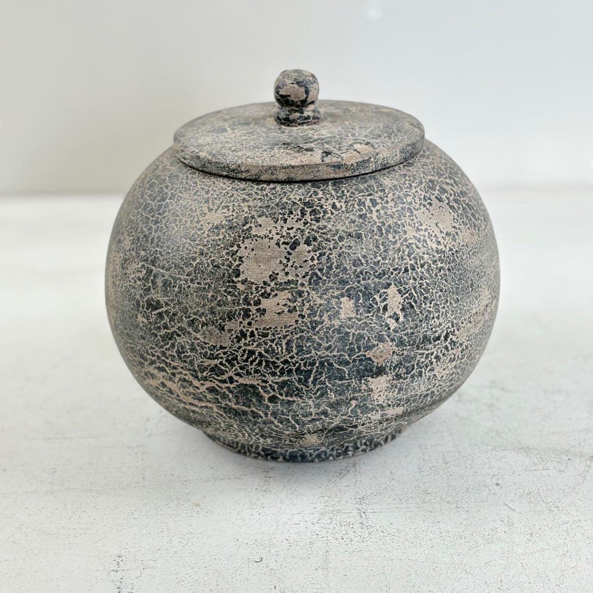Vintage Wooden Pot with lid - Latipur, Nepal