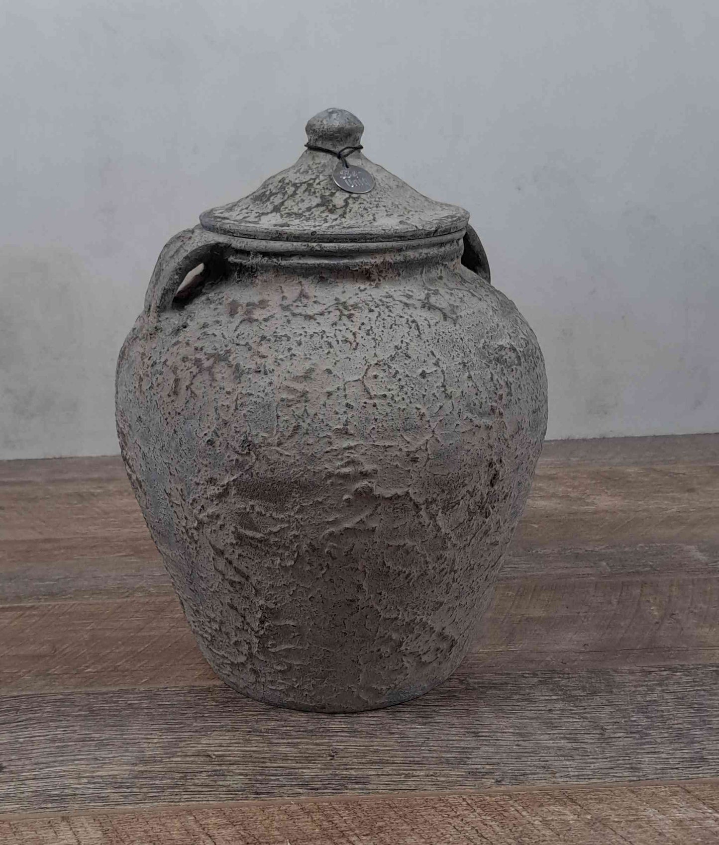 Ton Vase mit Deckel aus Nepal - Groß